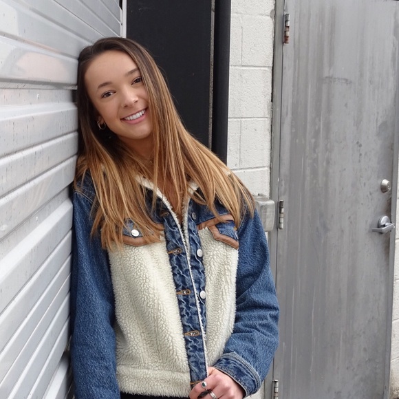 Meet your Posher, Hannah - Picture 1 of 1